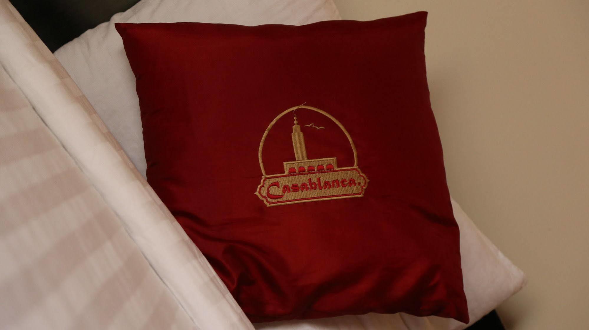 Casablanca Hotel Хюэ Экстерьер фото